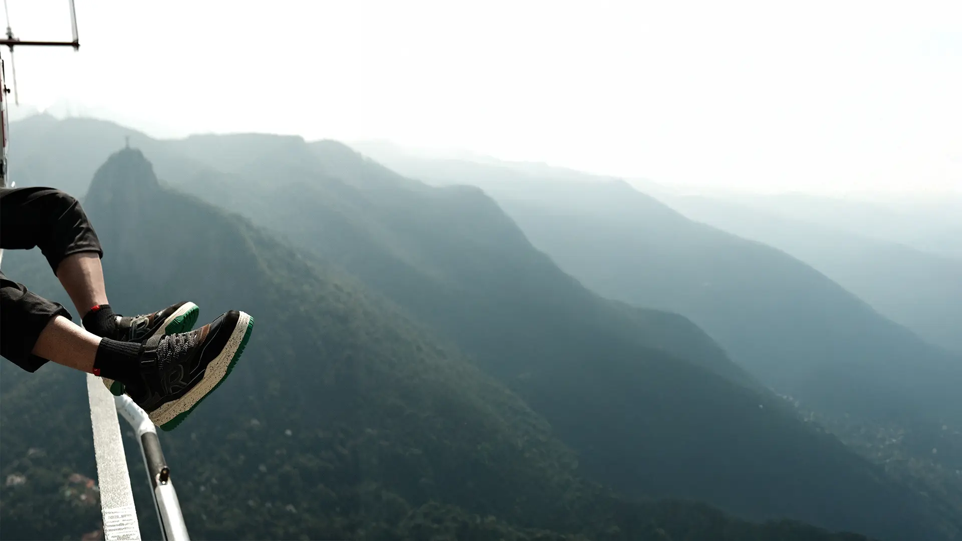 Helicopter tour over Rio de Janeiro in the late afternoon with Vertical Rio